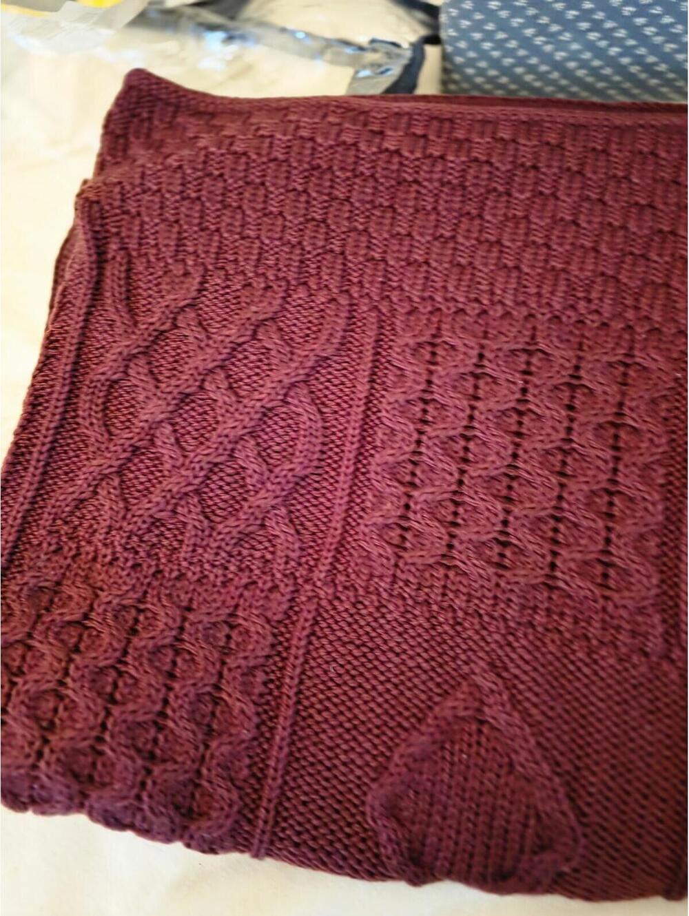 Aran Crafts Ireland 100% Merino Wool Burgundy Cable Knit Throw Blanket 56x56